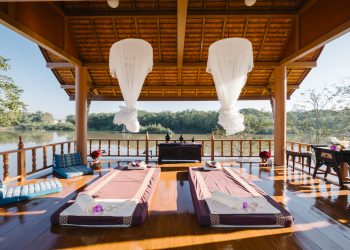 Descubra a diferença entre stain e verniz para madeira