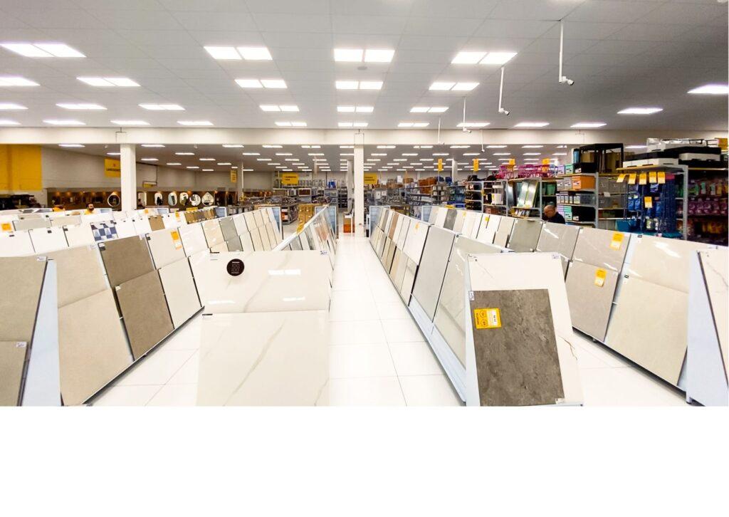 Reformar com economia é possível. Na JOLI, você encontra material de construção com excelente custo-benefício 