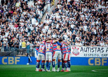 Joli estampa sua marca no Manto Tricolor em jogo entre Fortaleza e Corinthians